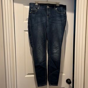 Torrid Bombshell Skinny size 16 Tall